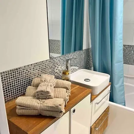 Pour 3 Personnes Apartment Vallauris
